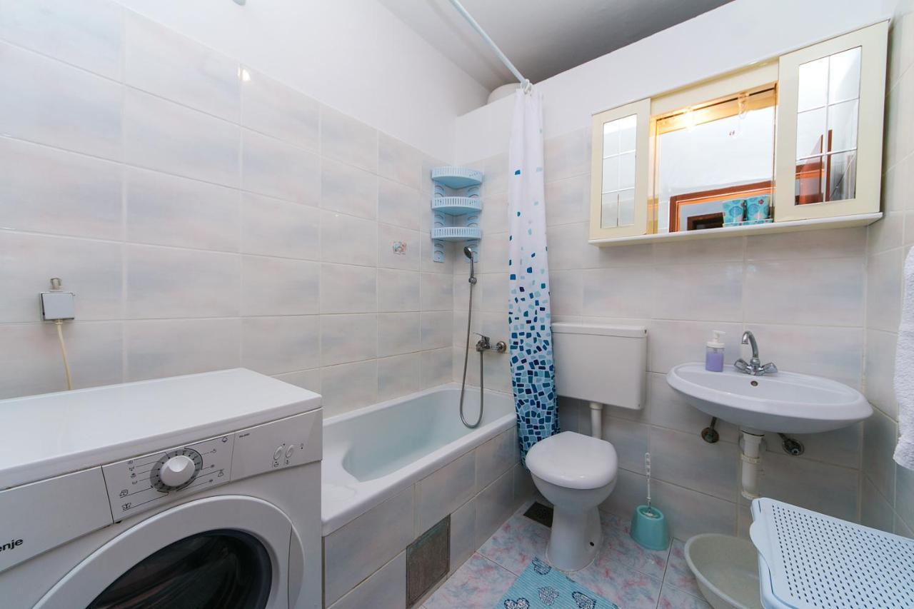 Apartments By The Sea Podaca, Makarska - 13974 Bagian luar foto